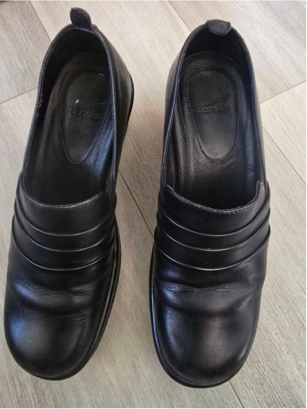Women's Dansko Black Leather Mules & Clogs Size 7.5